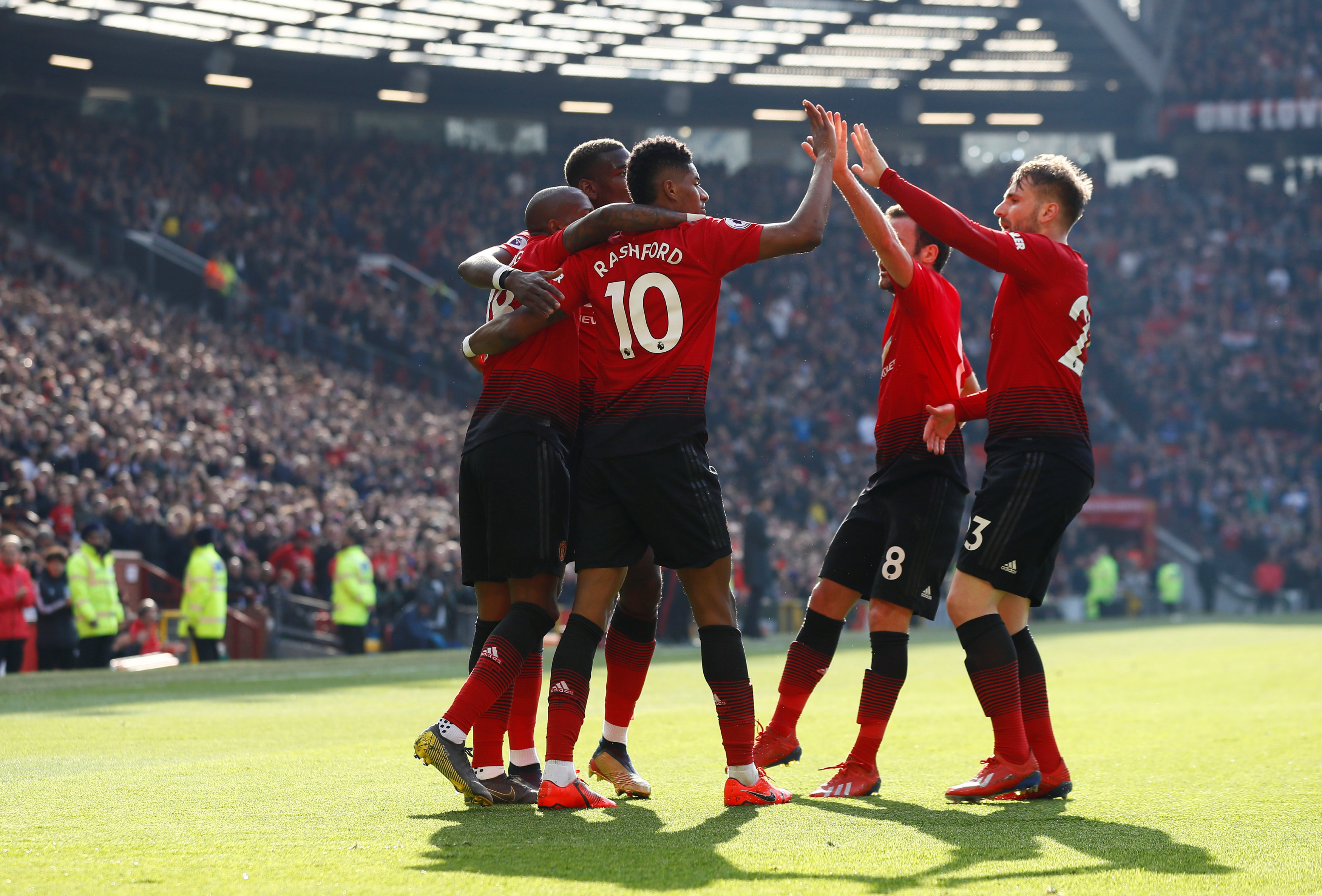 还在球队遭 还在球队遭